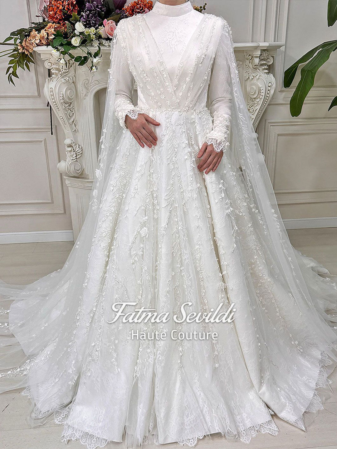 Floral Lace Muslim Wedding Dress, Long Sleeve Modest Bridal Gown with Veil, A-Line 44 / Ivory