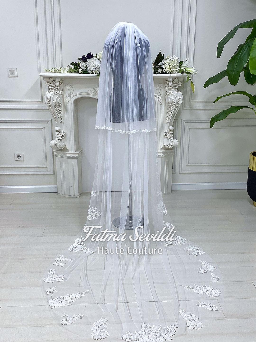 Delicate white lace veiled hijab for modest Muslim bridal gown