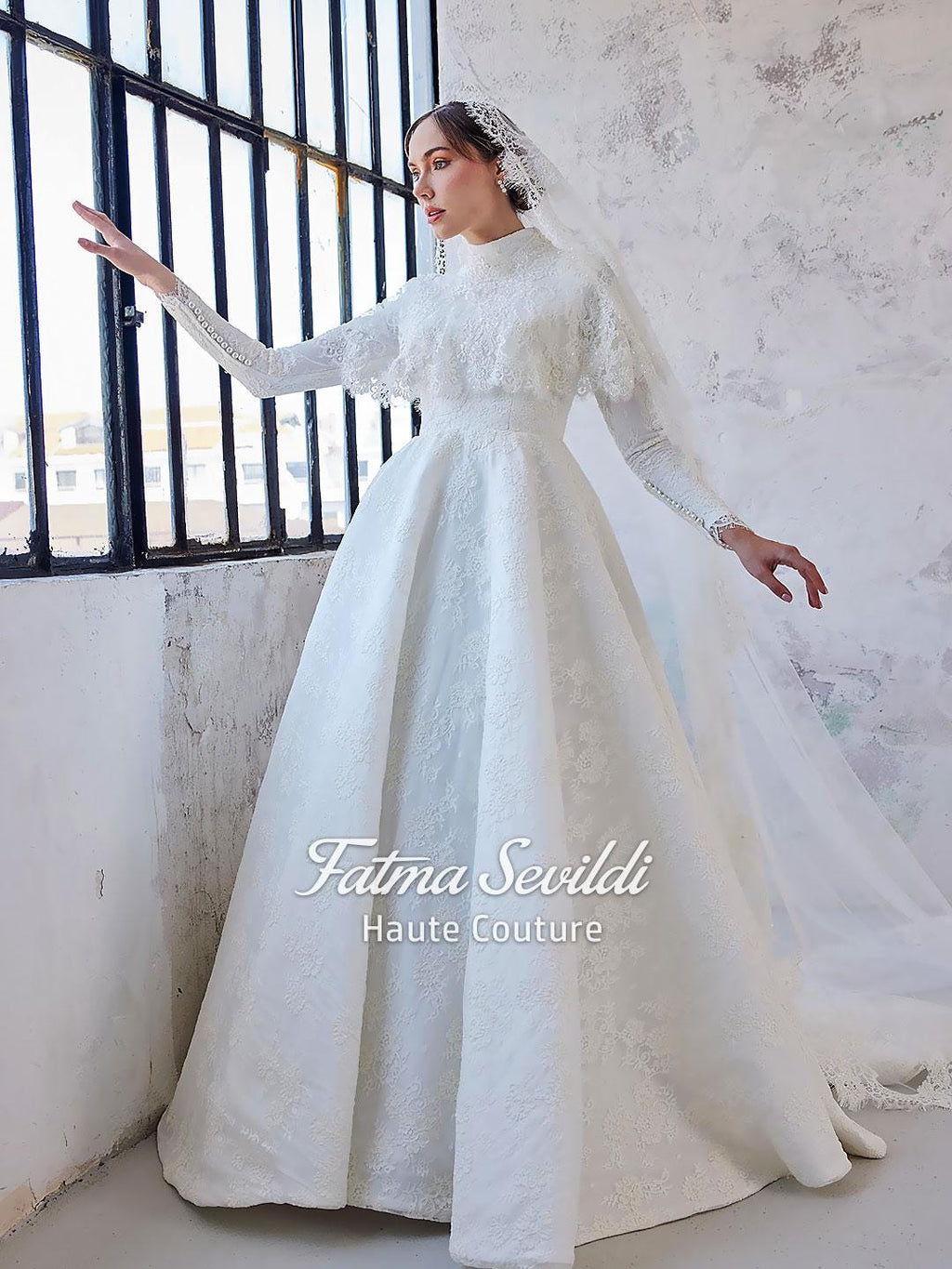 Veiled elegant modest hijab lace wedding gown with long sleeves