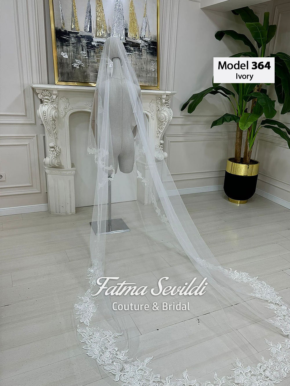 Ivory lace bridal veil by Fatma Sevidli Couture, model 364