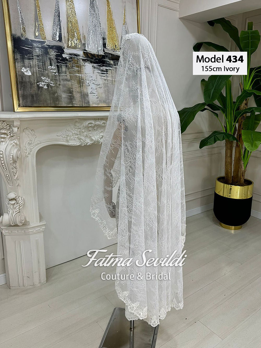 Ivory lace bridal veil model 434, short beaded fingertip-waltz length with applique