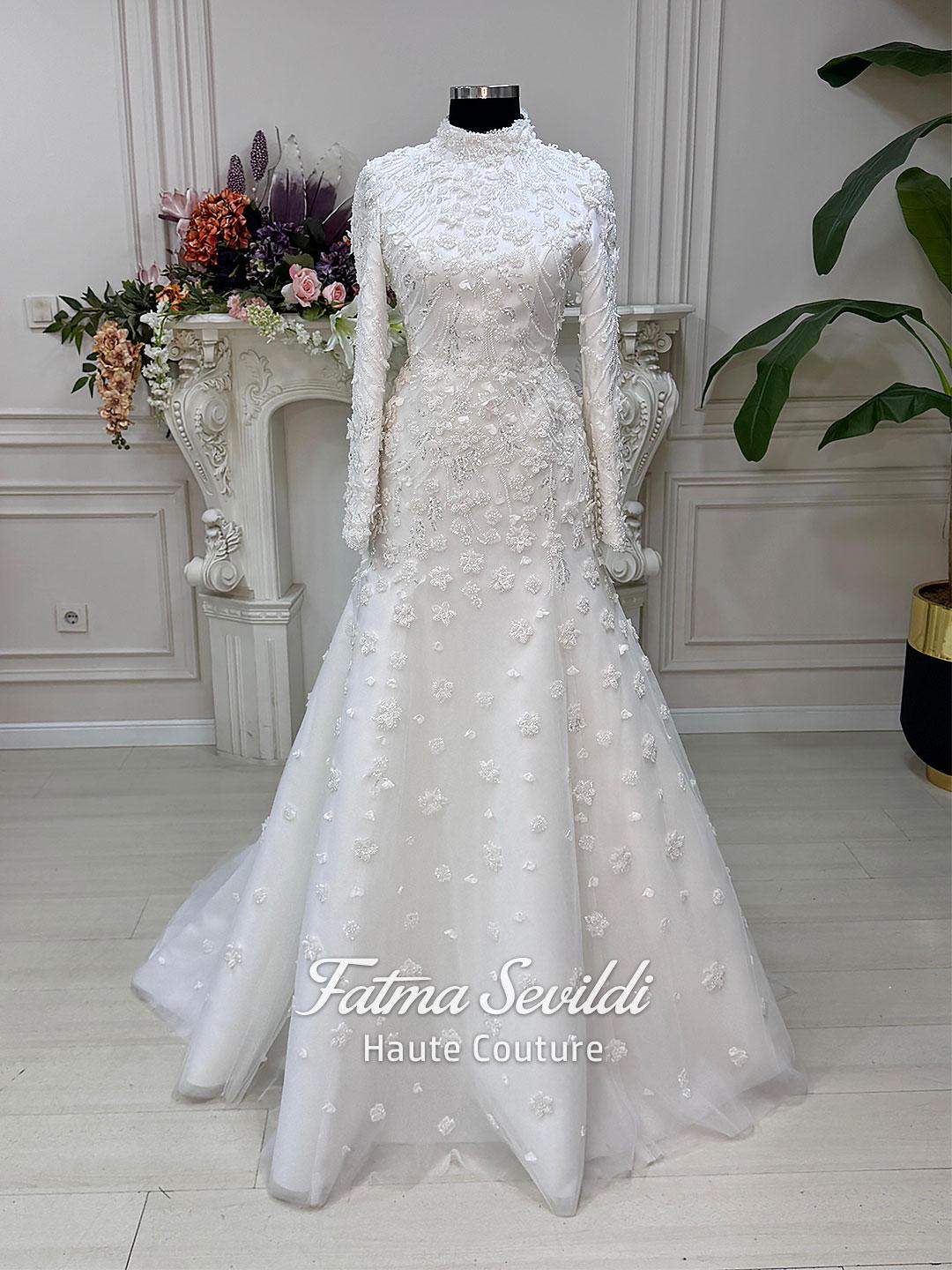 Veiled mermaid hijab wedding dress with beaded lace embroidery